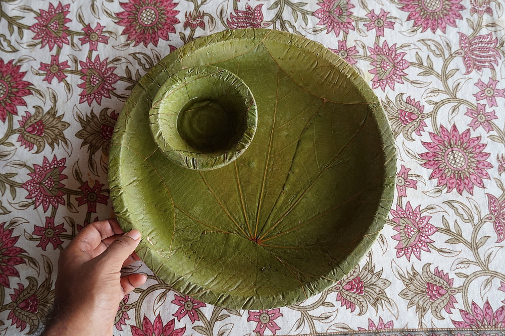 Compartment plates for meal service